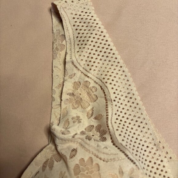 NWOT Padded Bra - Picture 4 of 6